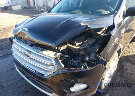 2019 Ford Escape Sel z USA, uszkodzony, nr VIN 1FMCU9HD2KUA77795